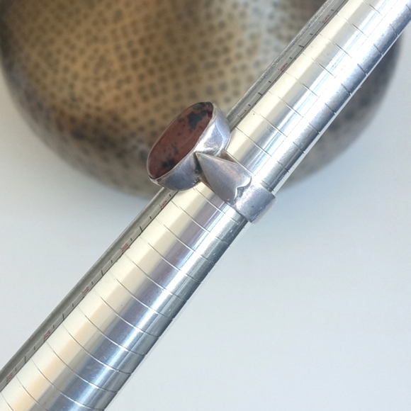 Vintage 925 Silver Ring with Red Jasper/ Mahogany Obsidian Cabochon Gemstone 8 - Picture 10 of 13
